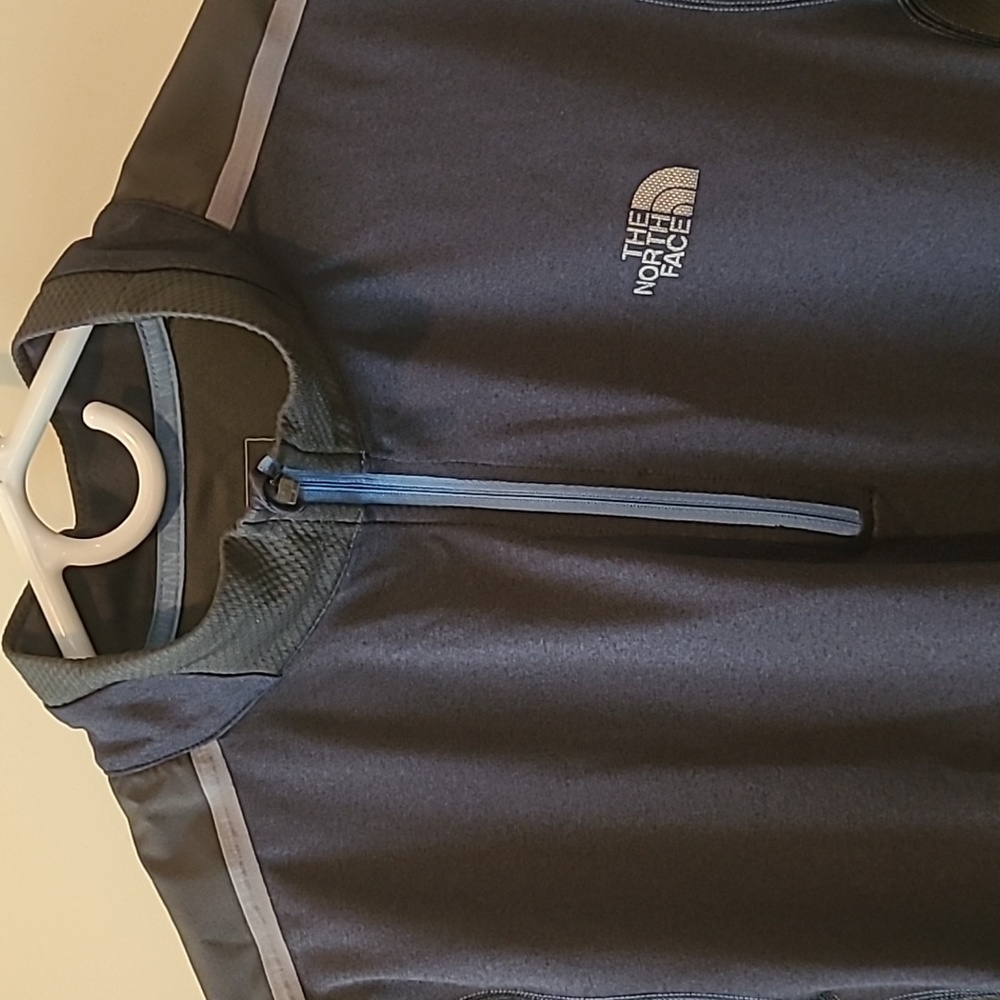The North Face Men's Mountain Athletics FlashDry -XD Lightweight pullover Size M